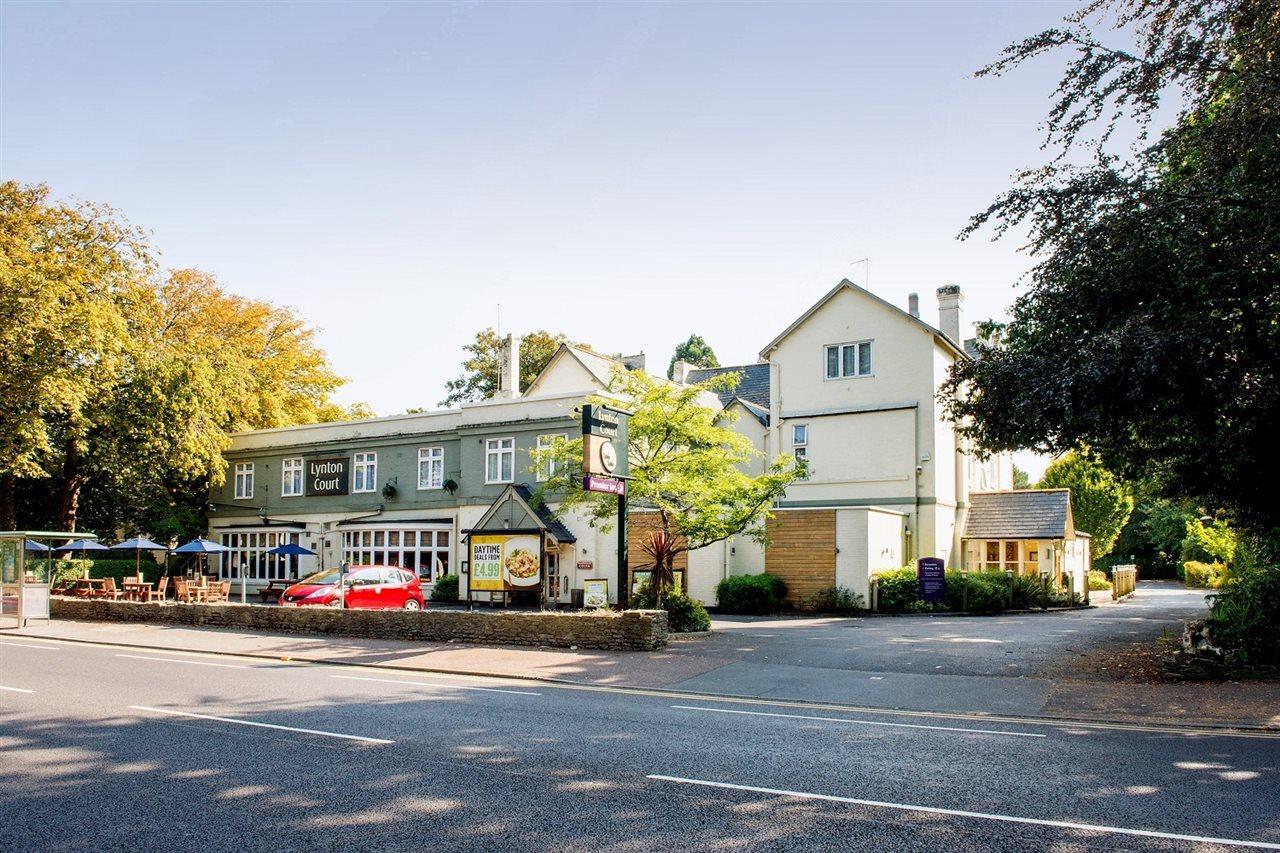 Premier Inn Bournemouth East Экстерьер фото