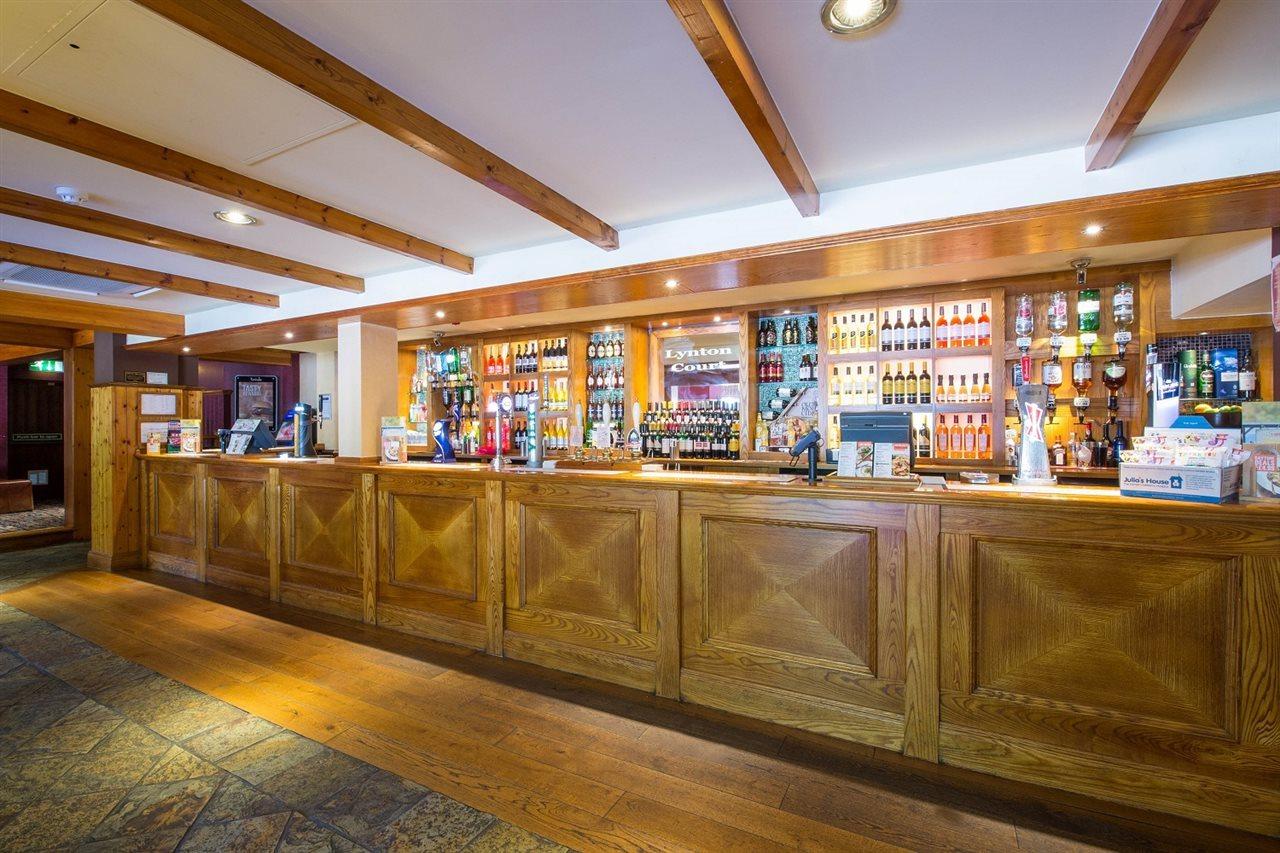 Premier Inn Bournemouth East Экстерьер фото